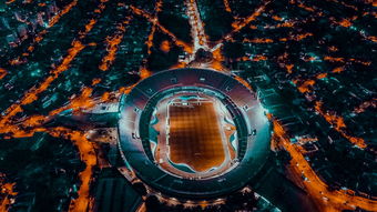 未来足球：结合科幻概念的创新场馆设计，未来足球发展